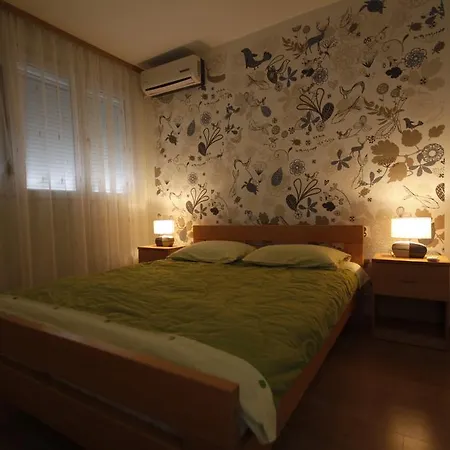 Apartment Center *