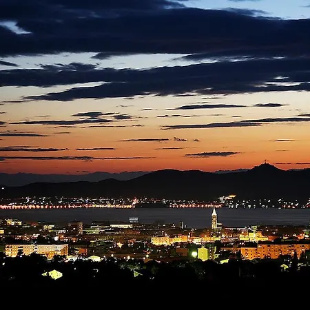 شقة Center زادار